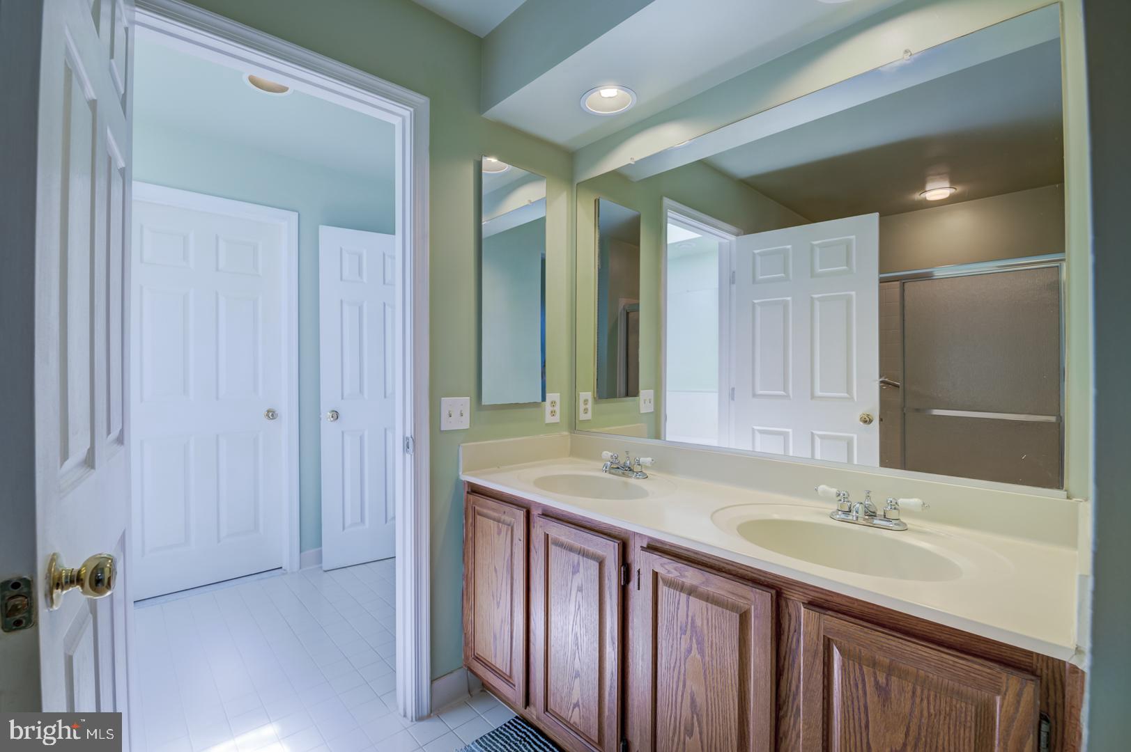 KINGS SQUARE - Residential