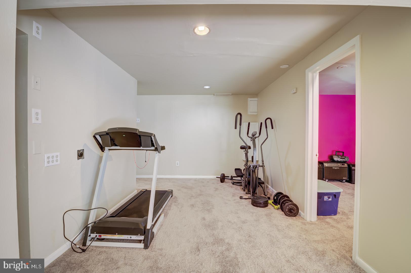 KINGS SQUARE - Residential