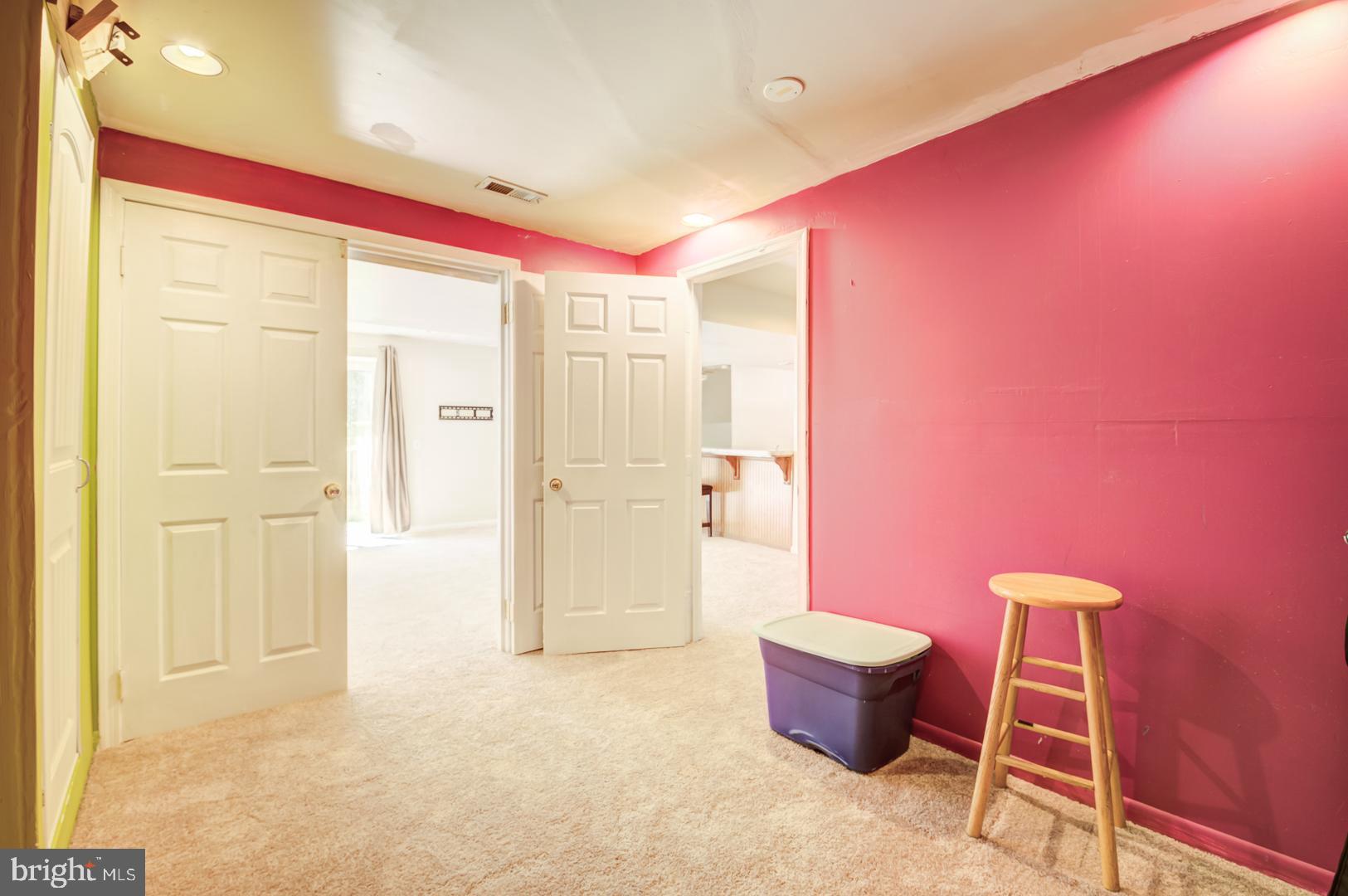 KINGS SQUARE - Residential