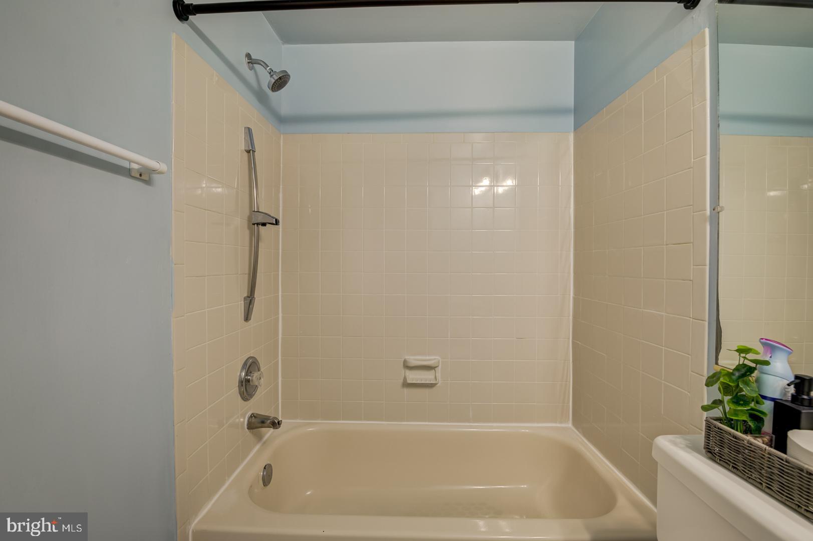 KINGS SQUARE - Residential