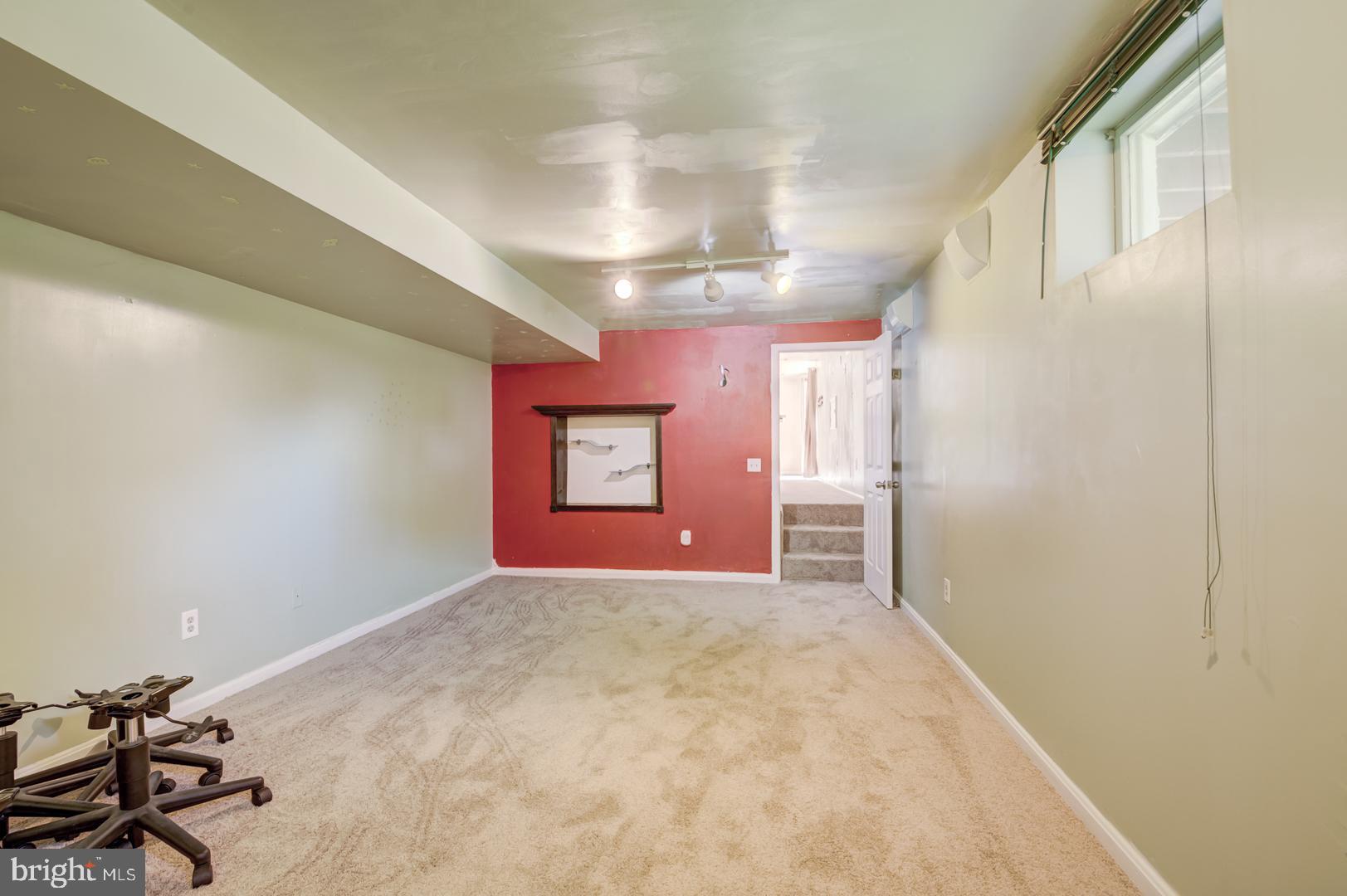 KINGS SQUARE - Residential