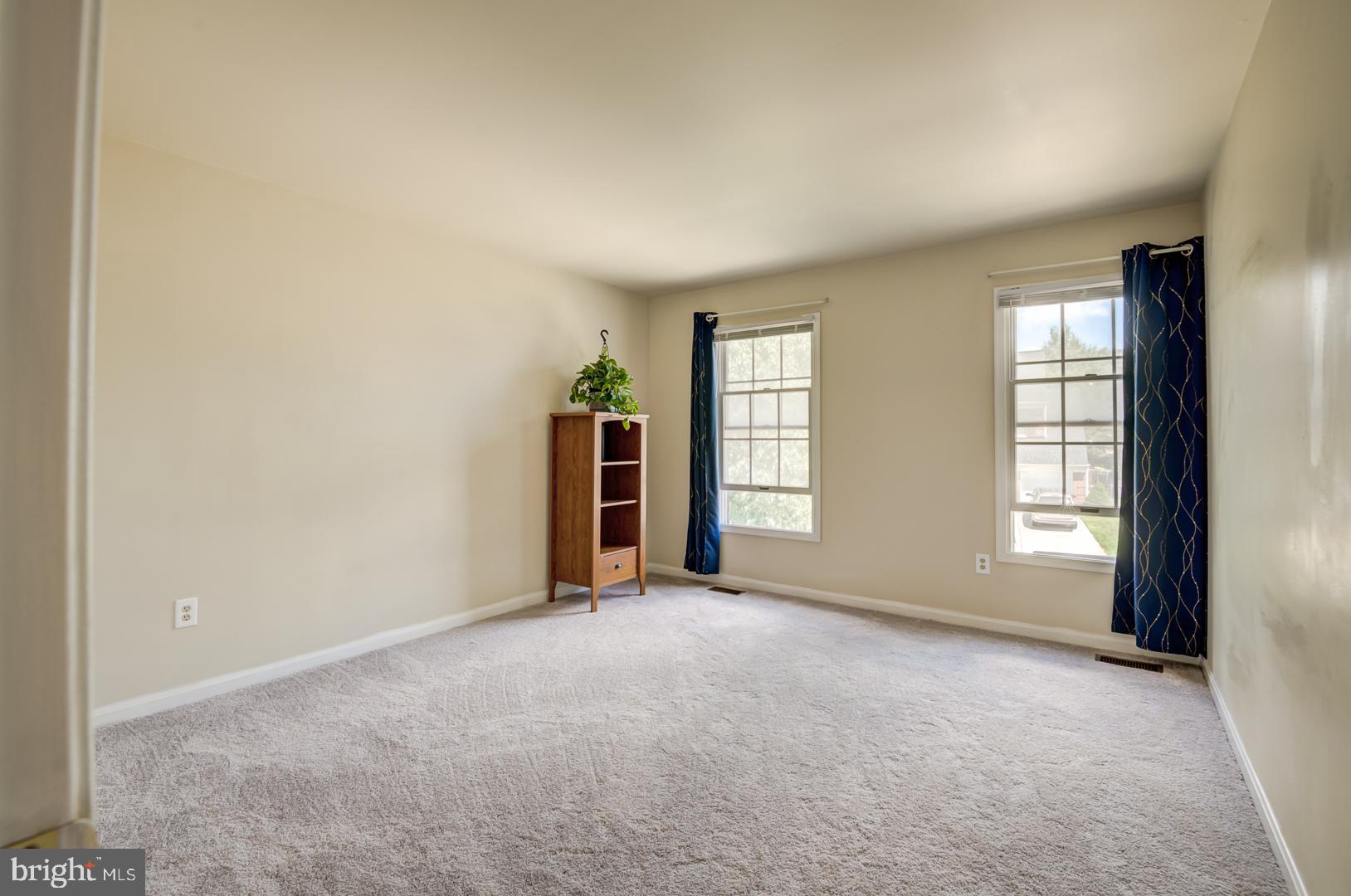 KINGS SQUARE - Residential