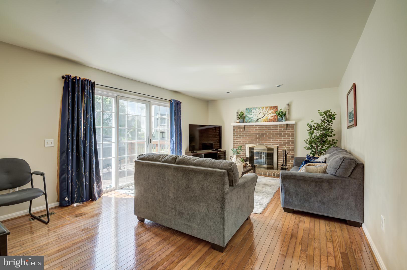 KINGS SQUARE - Residential