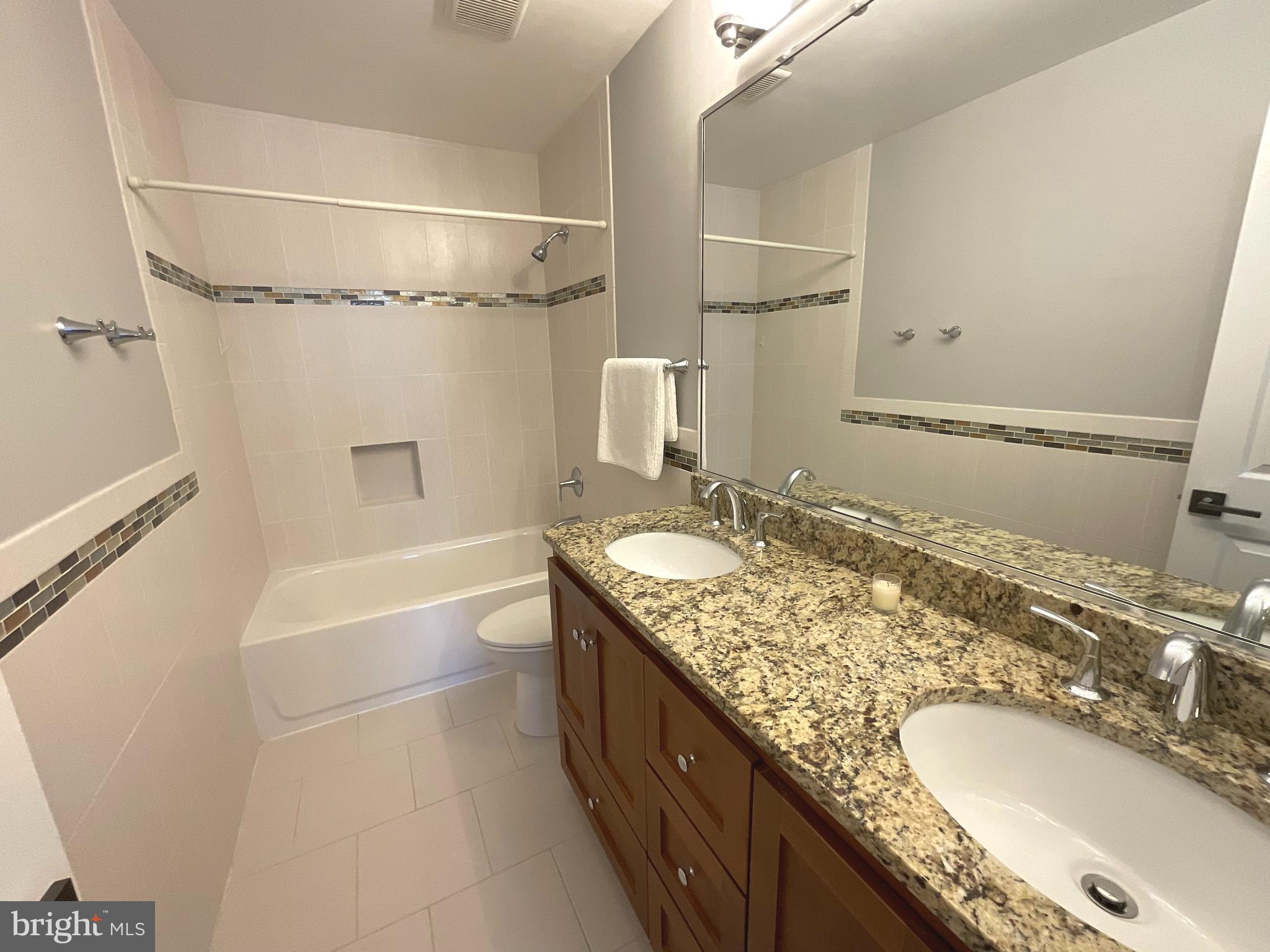 WOLFTRAP MEADOWS - Residential Lease