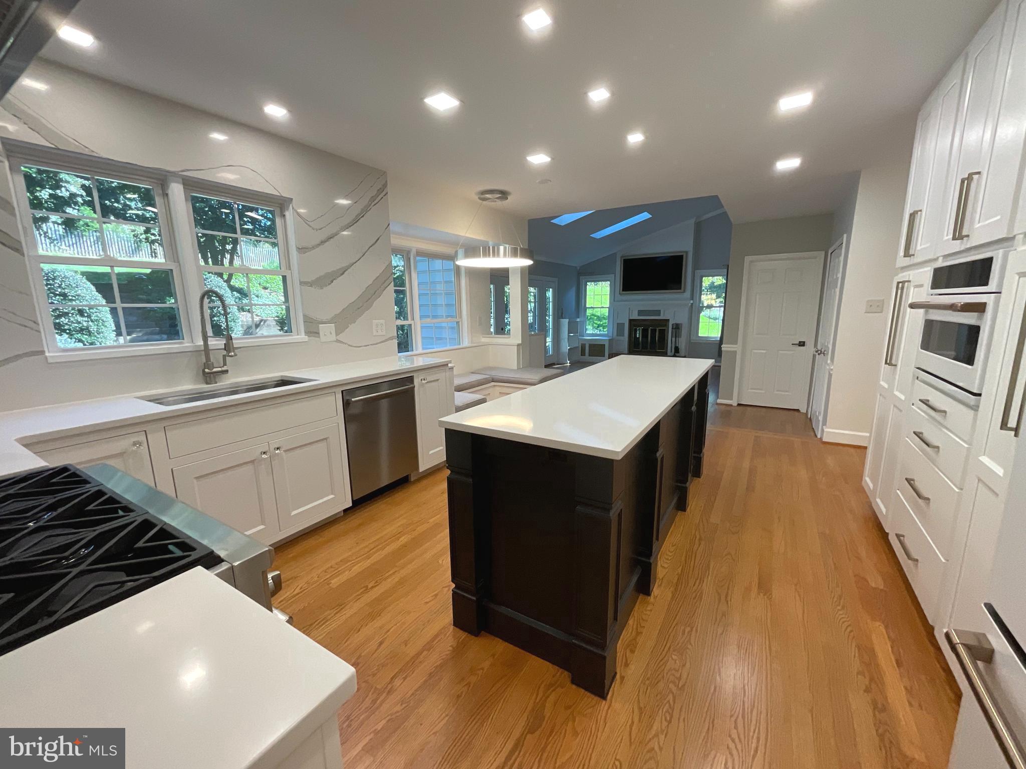 WOLFTRAP MEADOWS - Residential Lease