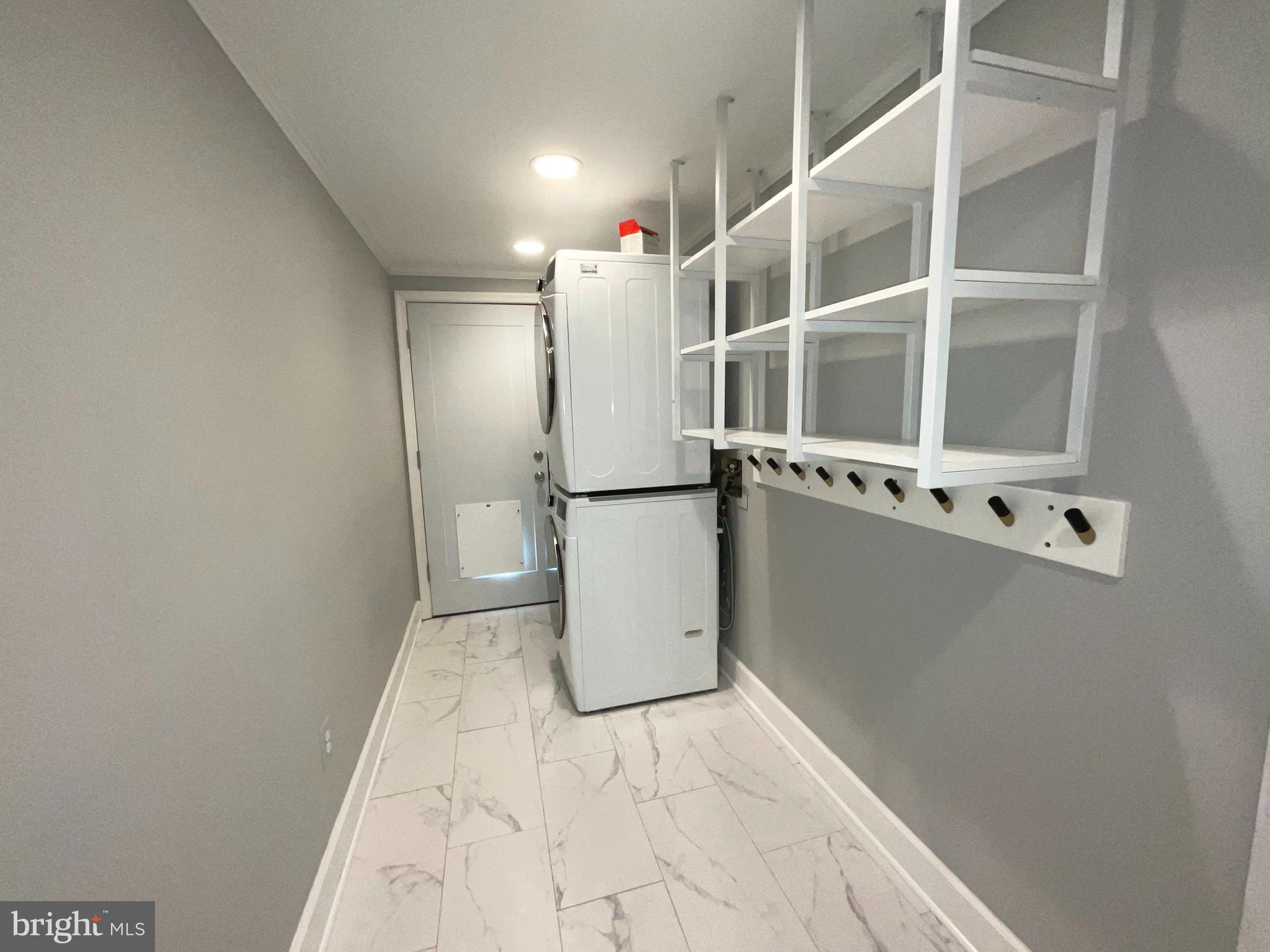 WOLFTRAP MEADOWS - Residential Lease