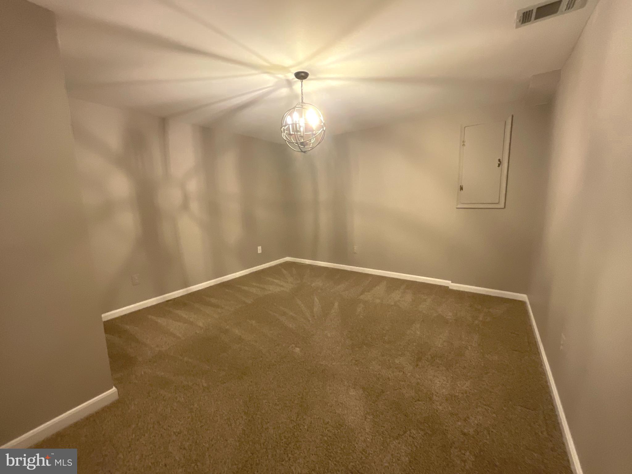 WOLFTRAP MEADOWS - Residential Lease