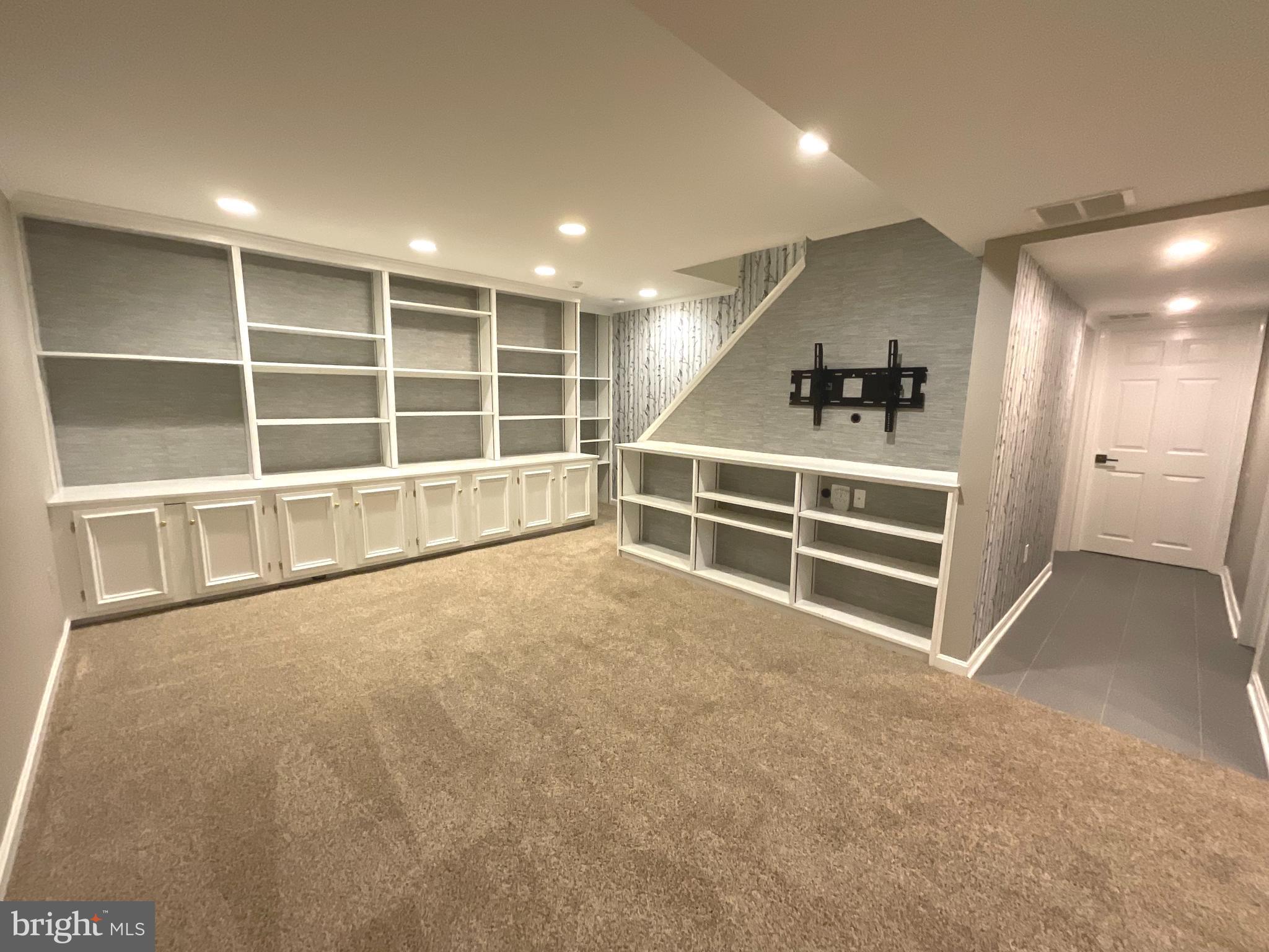 WOLFTRAP MEADOWS - Residential Lease