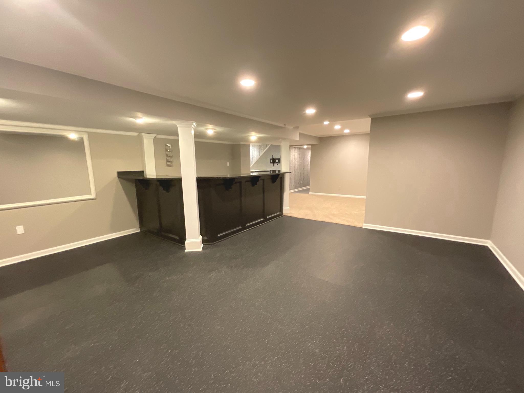 WOLFTRAP MEADOWS - Residential Lease