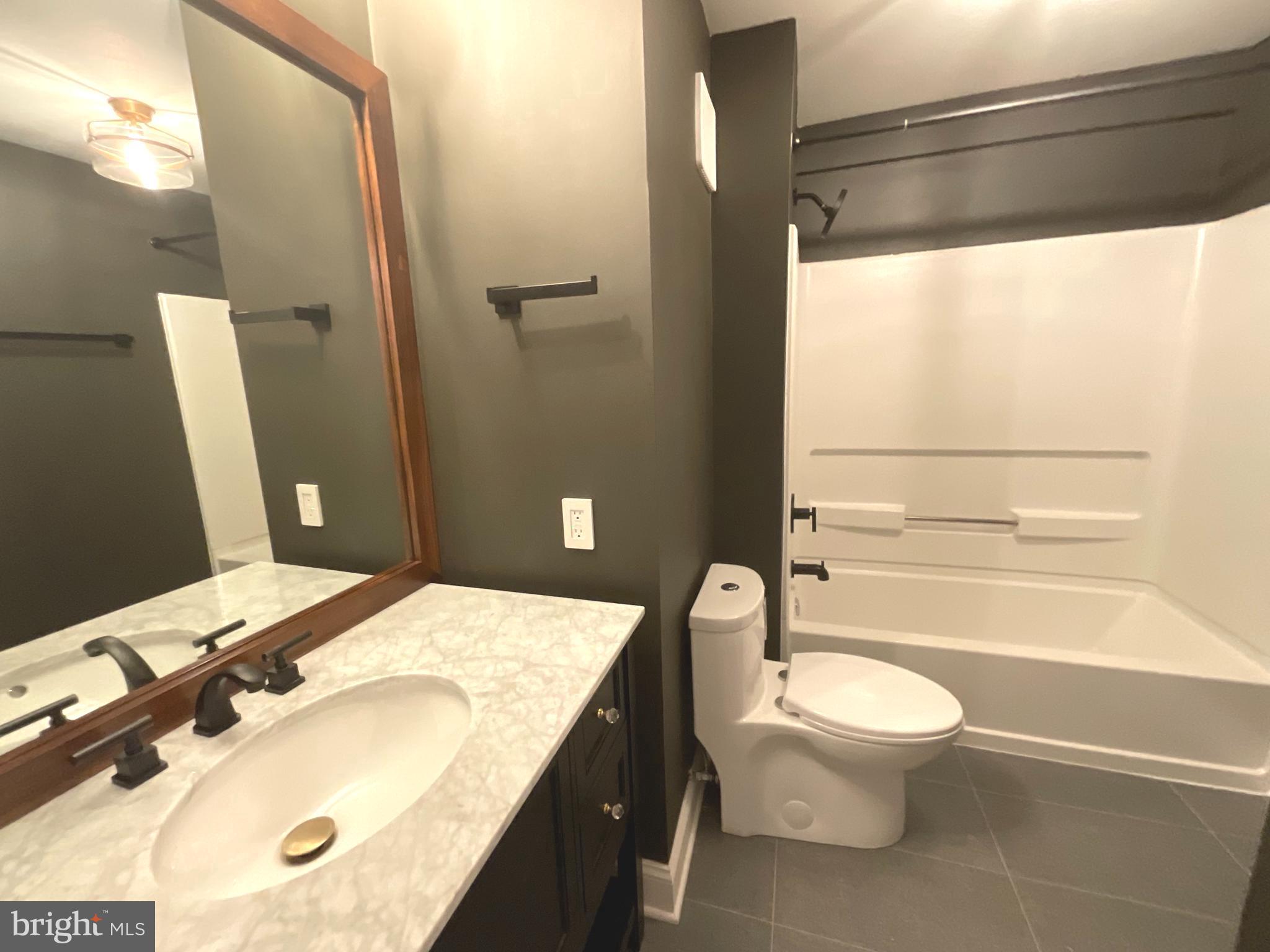 WOLFTRAP MEADOWS - Residential Lease