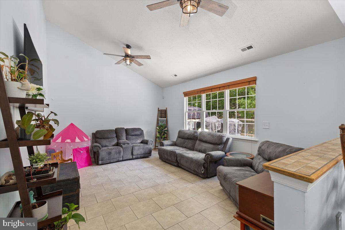 MILLS POND - Residential