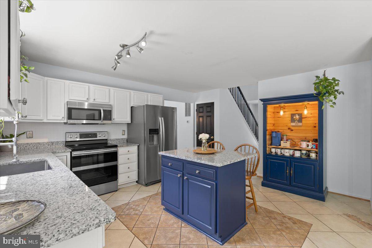 MILLS POND - Residential