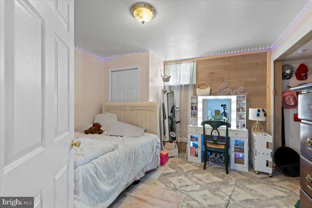 MILLS POND - Residential