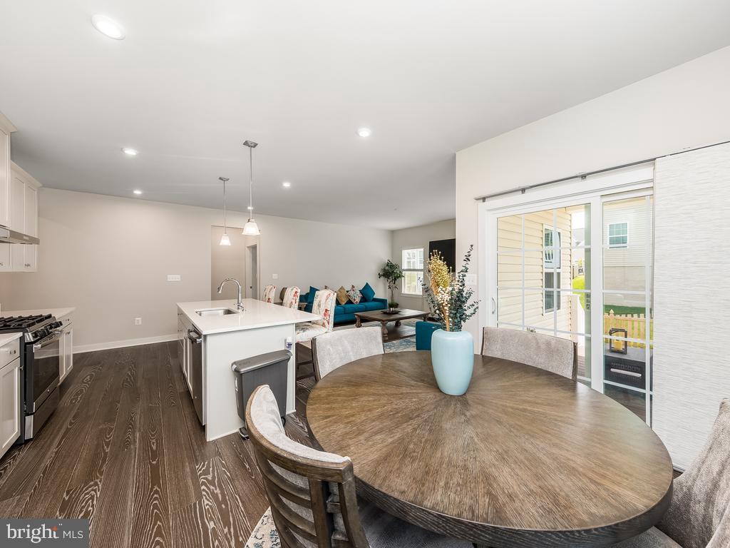 LEES PARKE - Residential