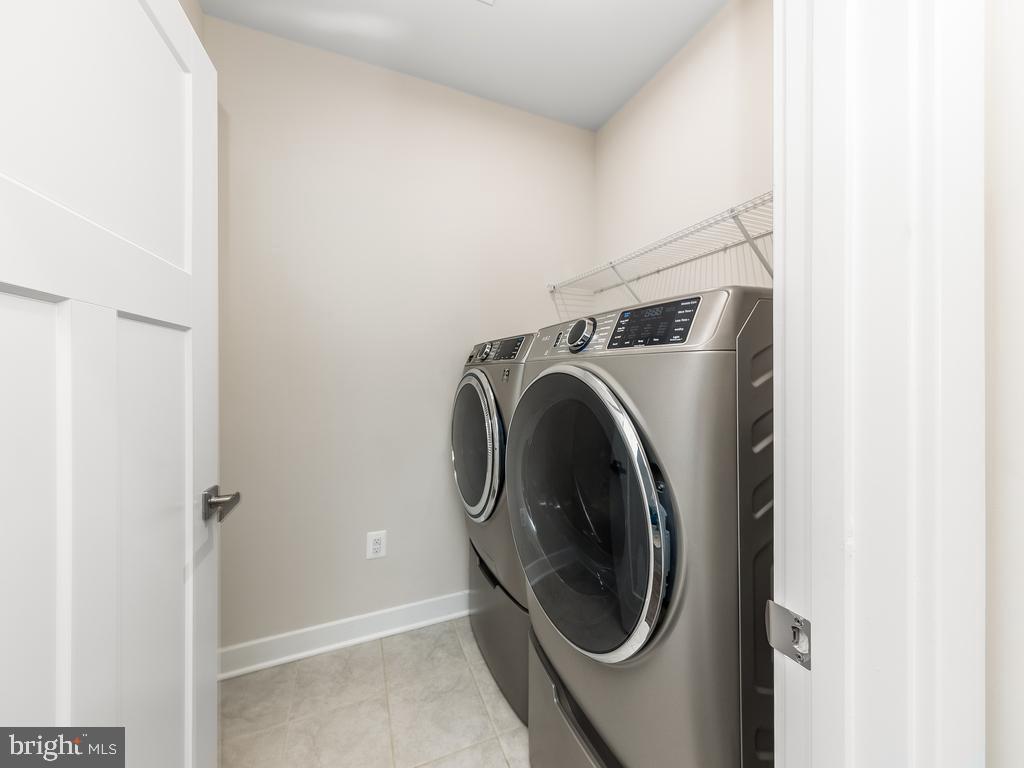 LEES PARKE - Residential