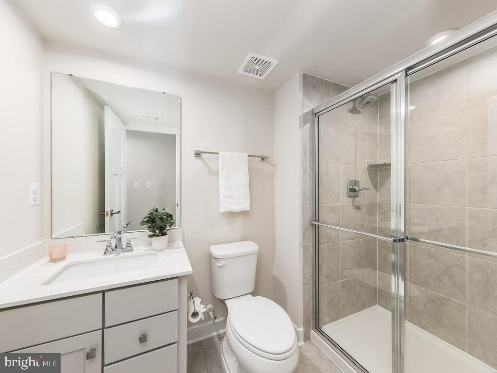 LEES PARKE - Residential