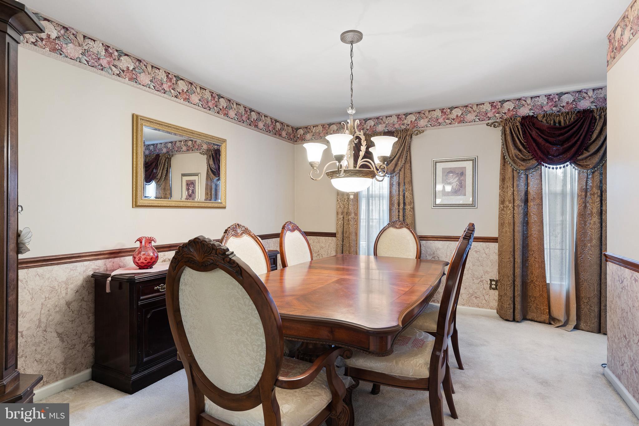 414 S BARRINGTON COURT