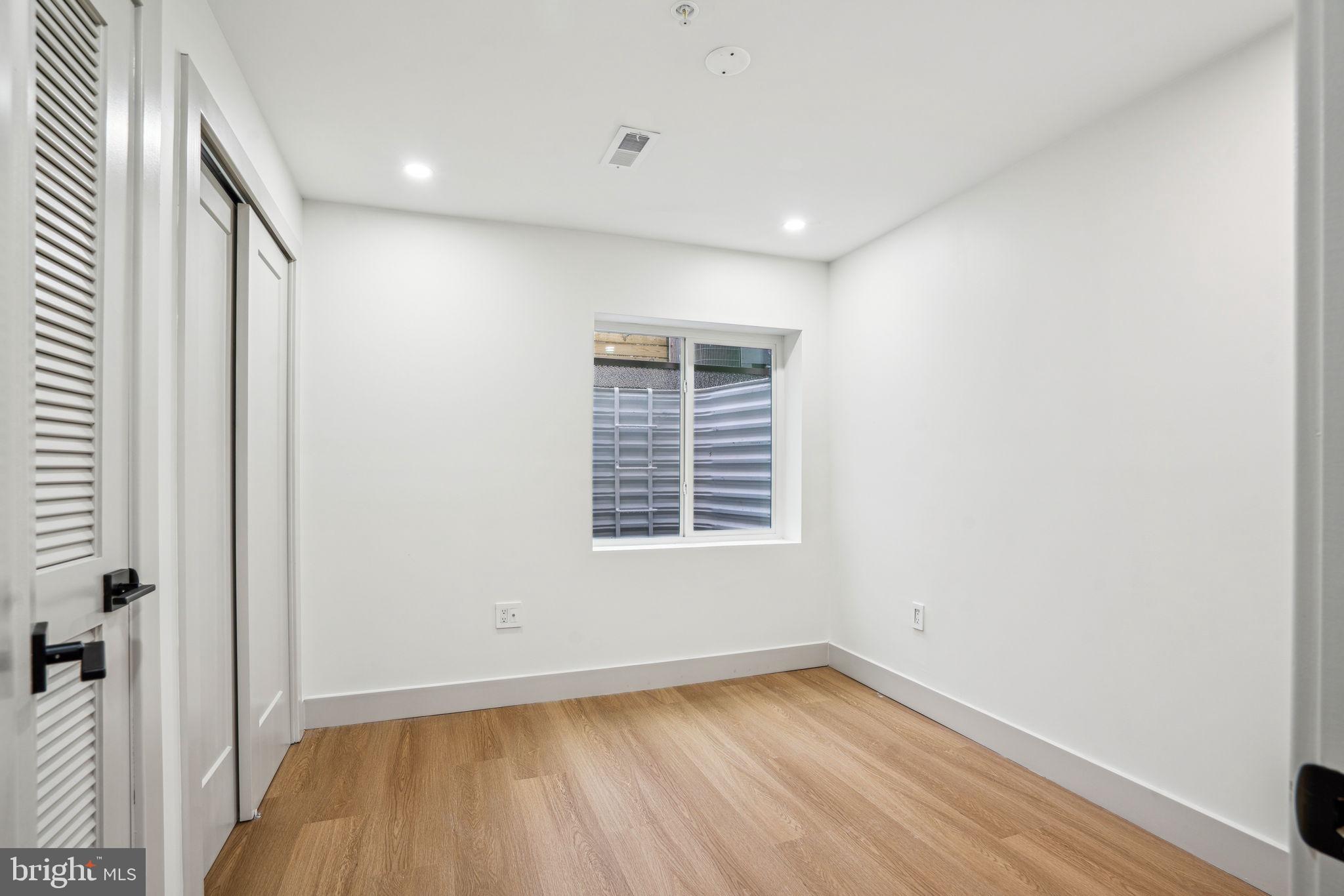 EAST PASSYUNK CROSSING - Residential