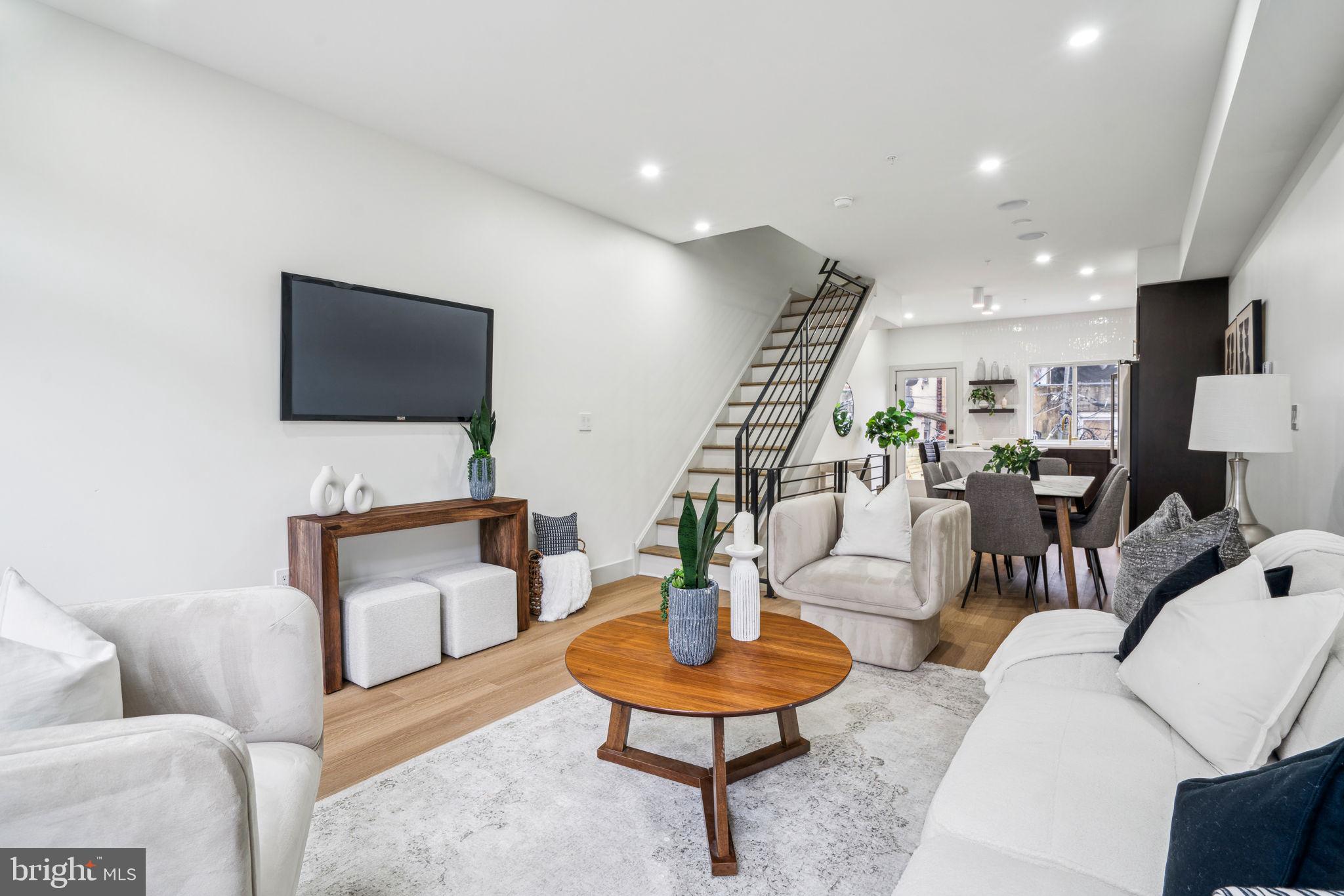 EAST PASSYUNK CROSSING - Residential