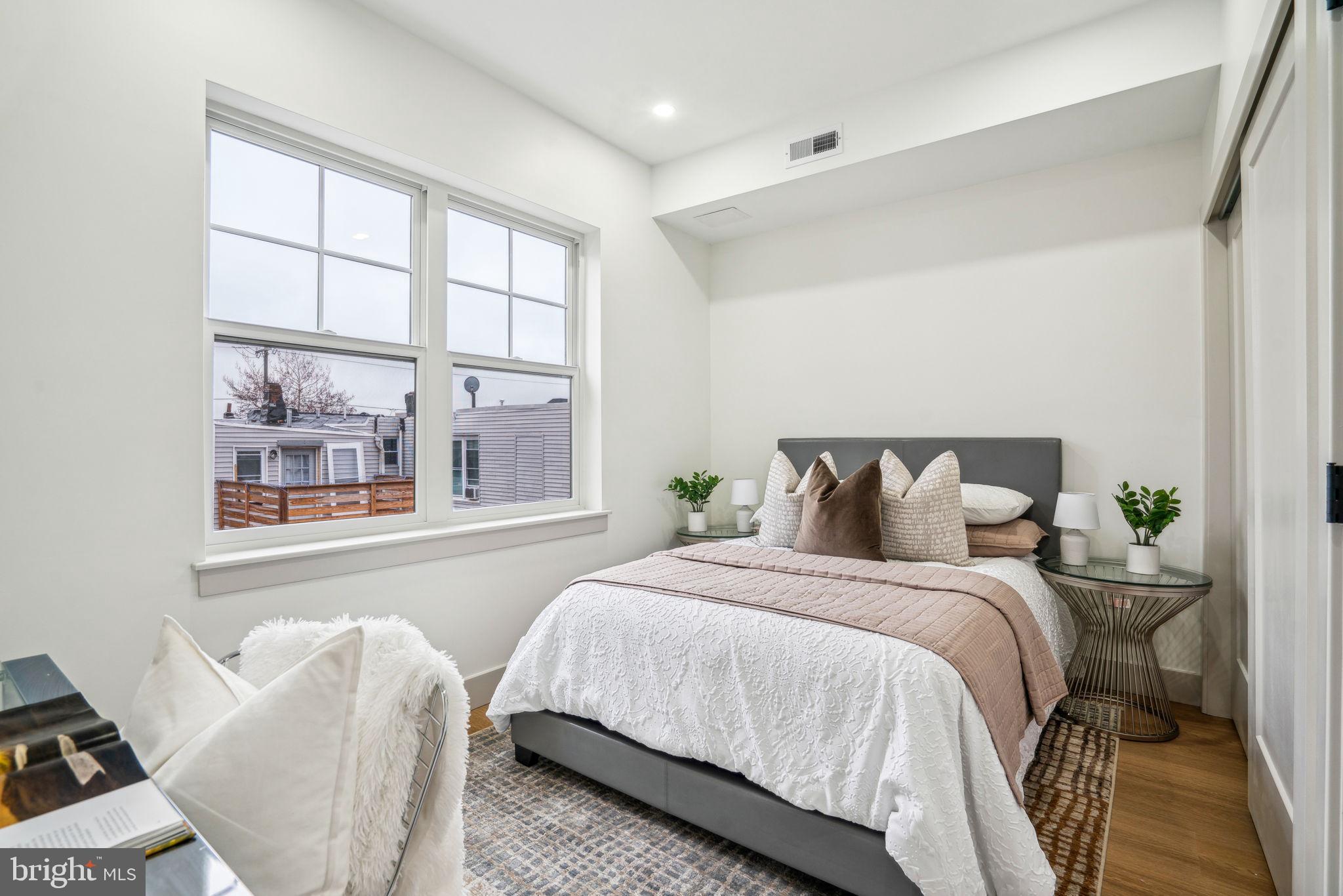 EAST PASSYUNK CROSSING - Residential