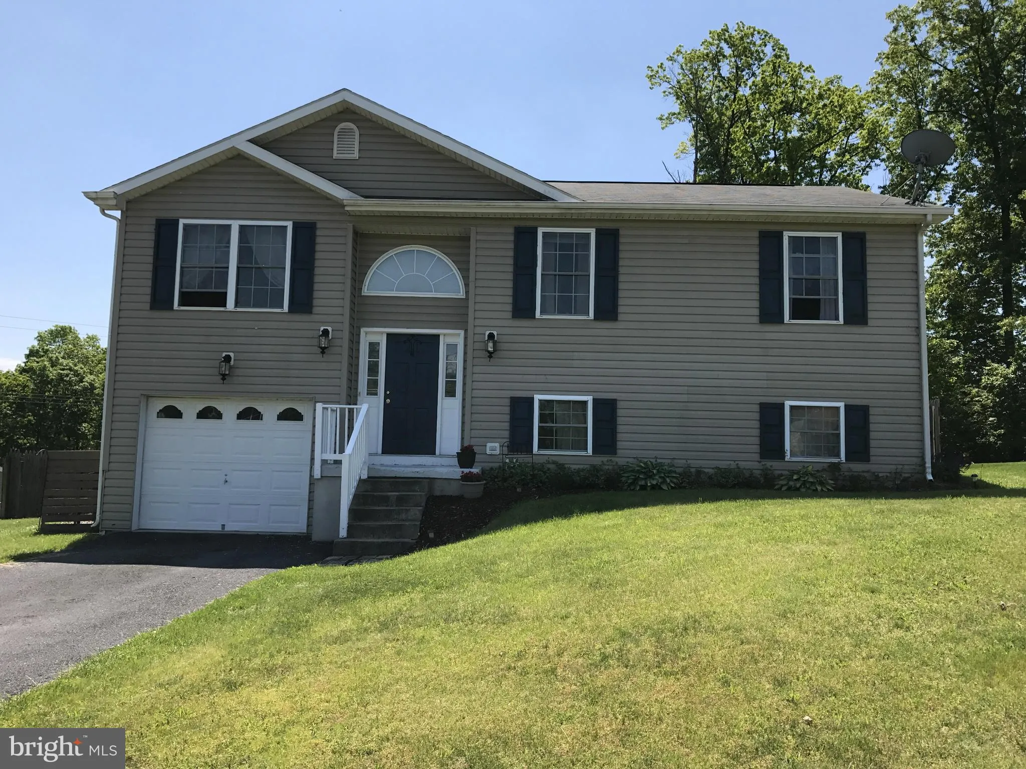 Additional image 2 of 302 Veterans Way, Martinsburg, WV 25405