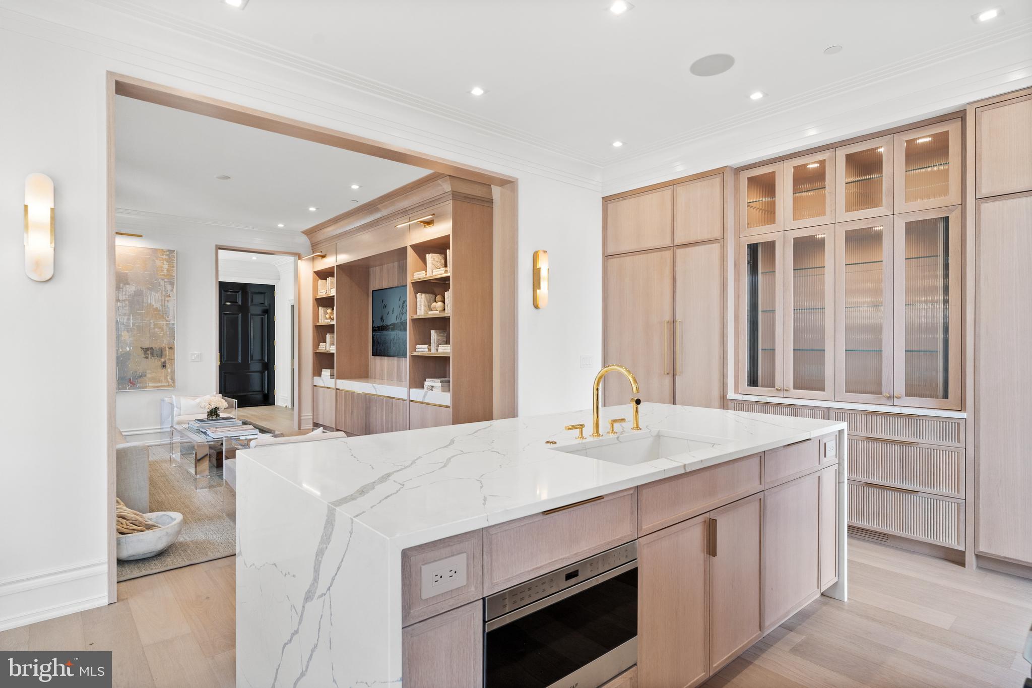 LOGAN CIRCLE - Residential