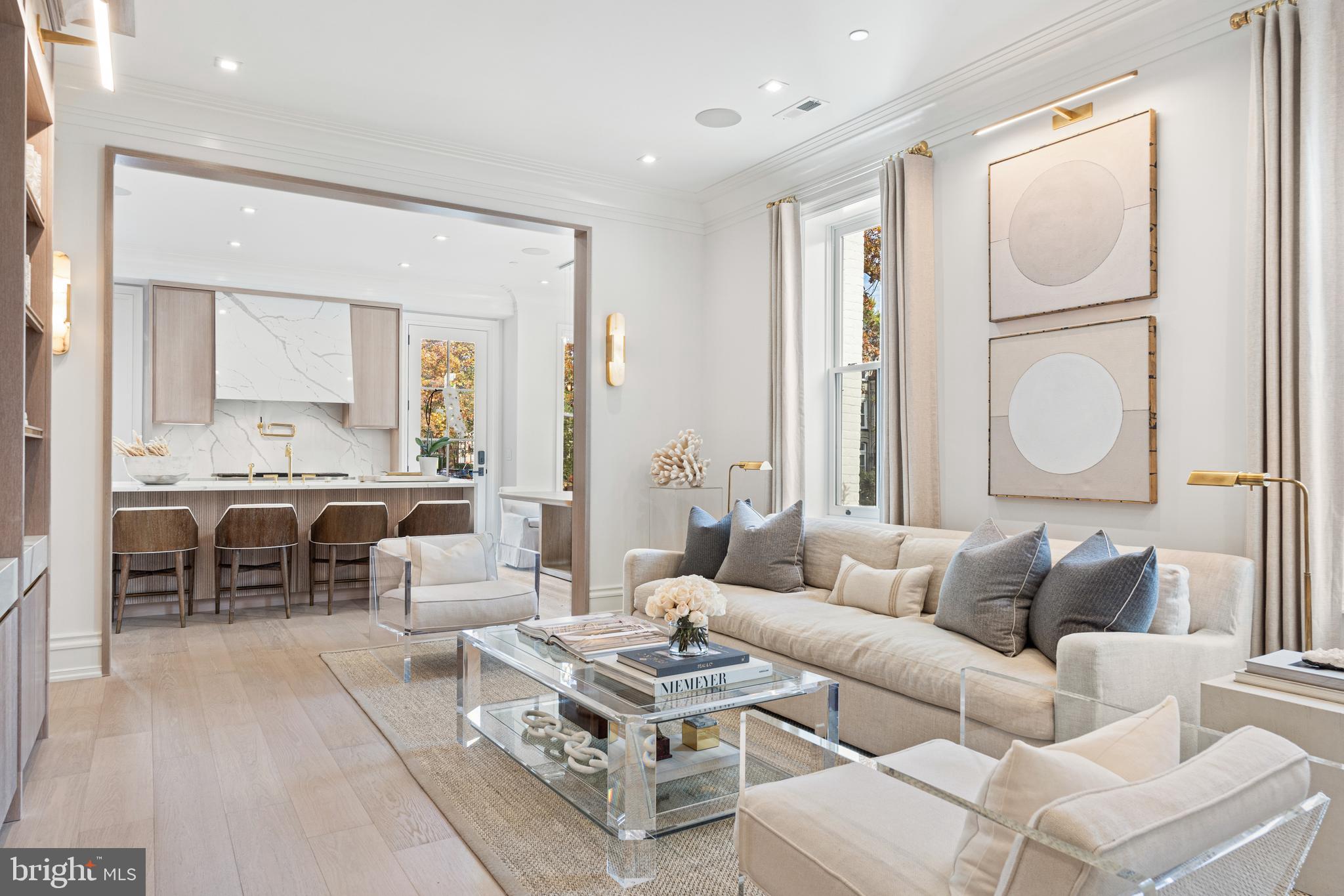 LOGAN CIRCLE - Residential