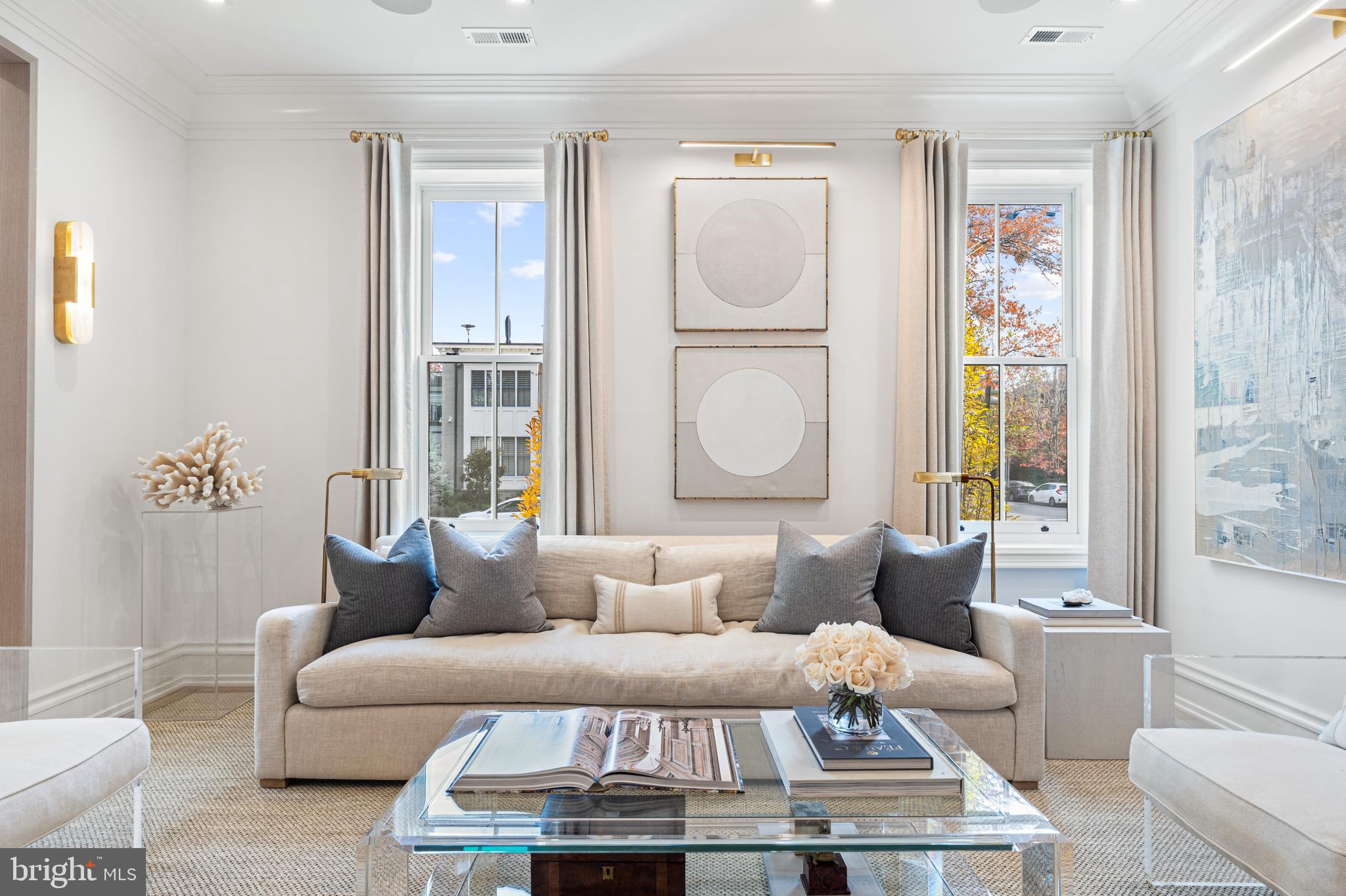 LOGAN CIRCLE - Residential