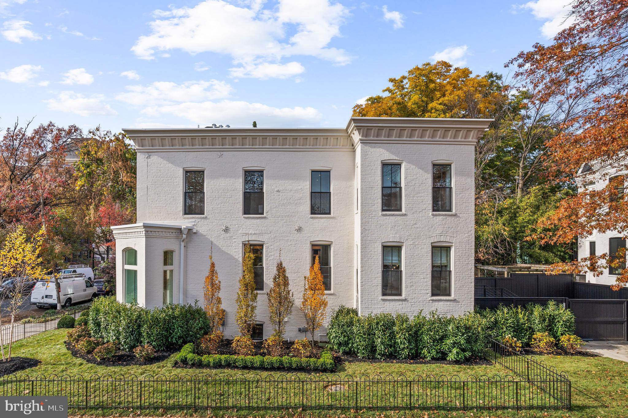 LOGAN CIRCLE - Residential
