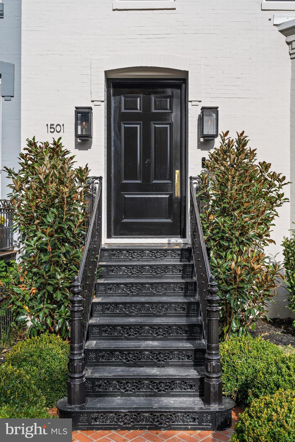 LOGAN CIRCLE - Residential