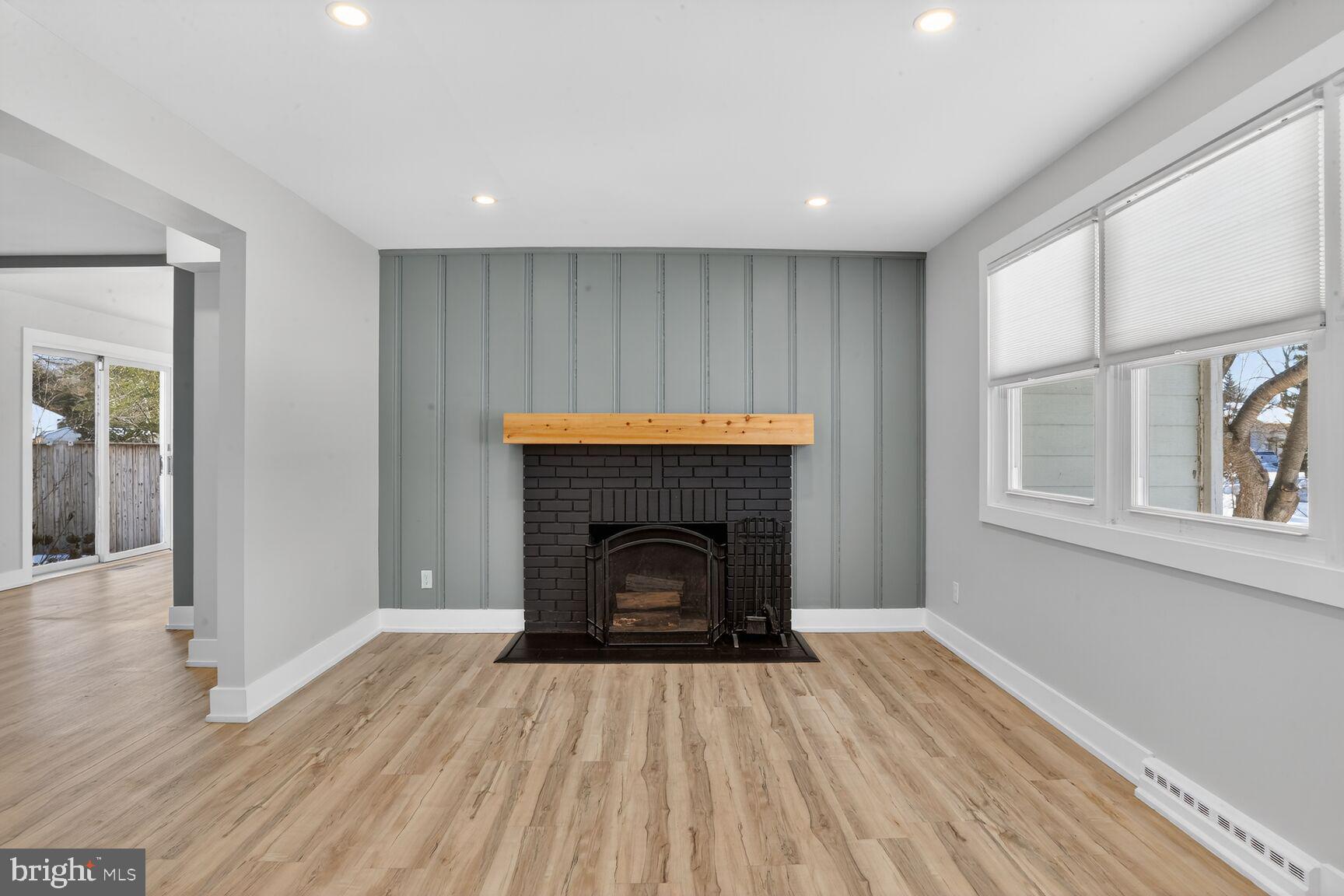 HOLLYWOOD ON SEVERN - Residential