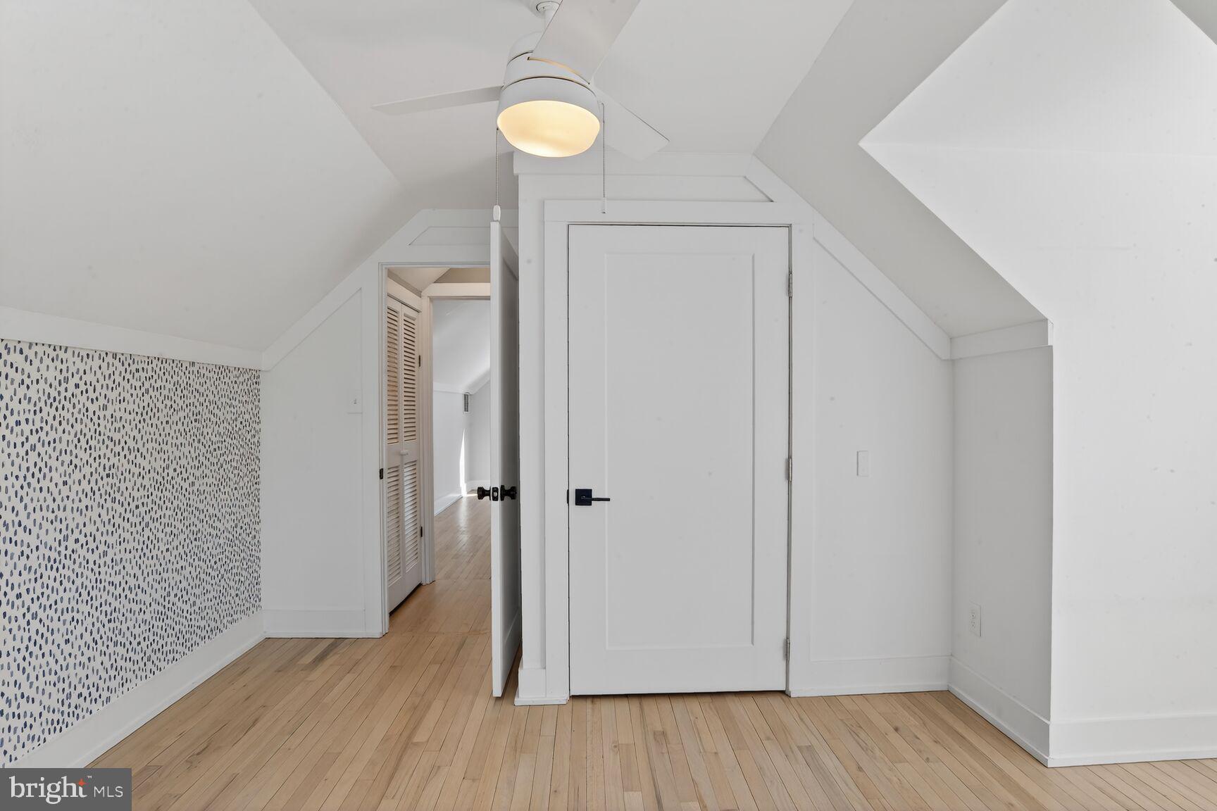 HOLLYWOOD ON SEVERN - Residential