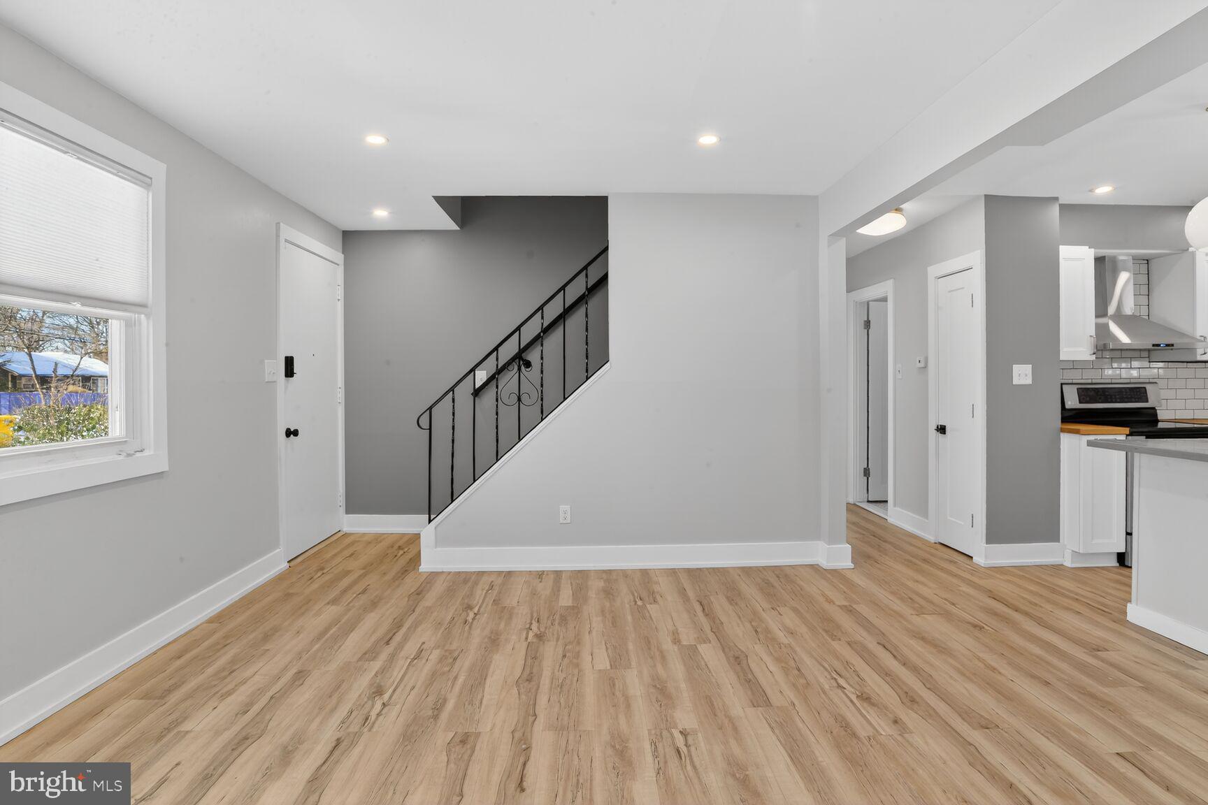 HOLLYWOOD ON SEVERN - Residential