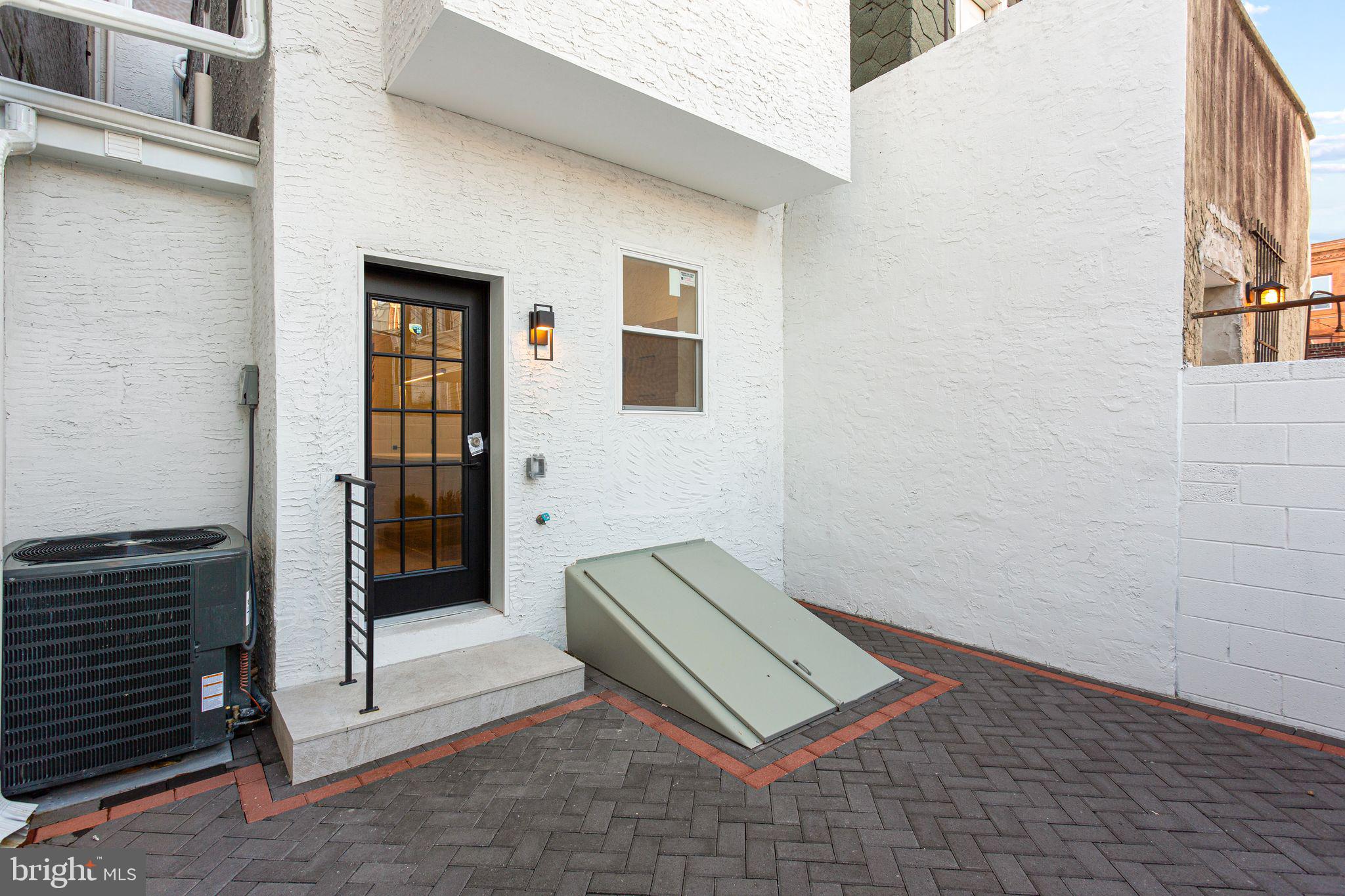 CENTER CITY - Residential