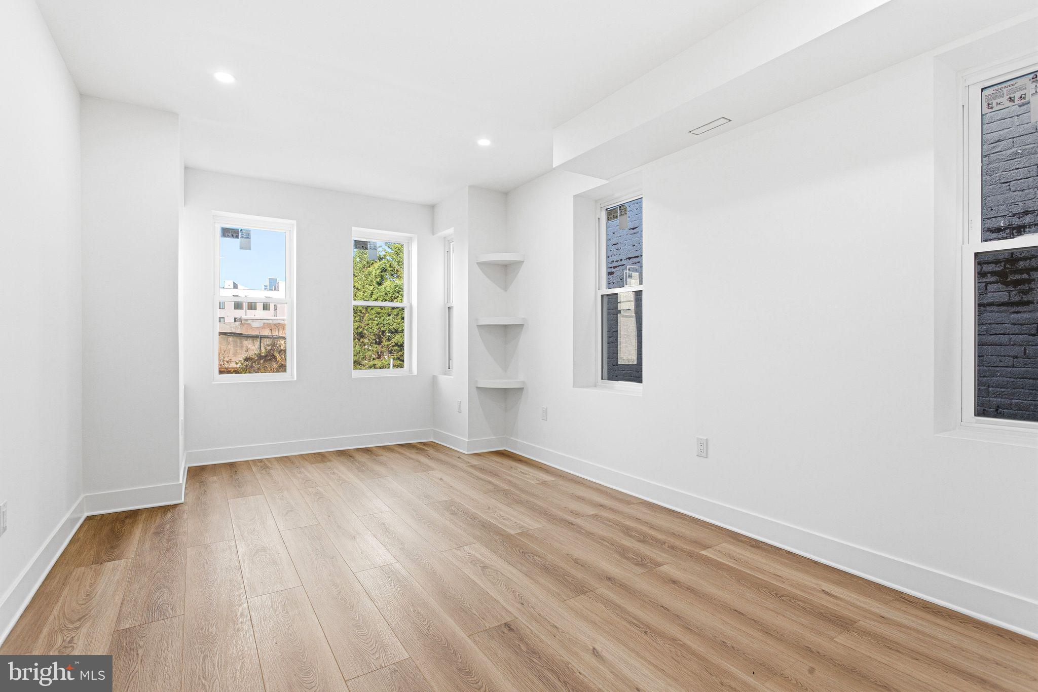 CENTER CITY - Residential