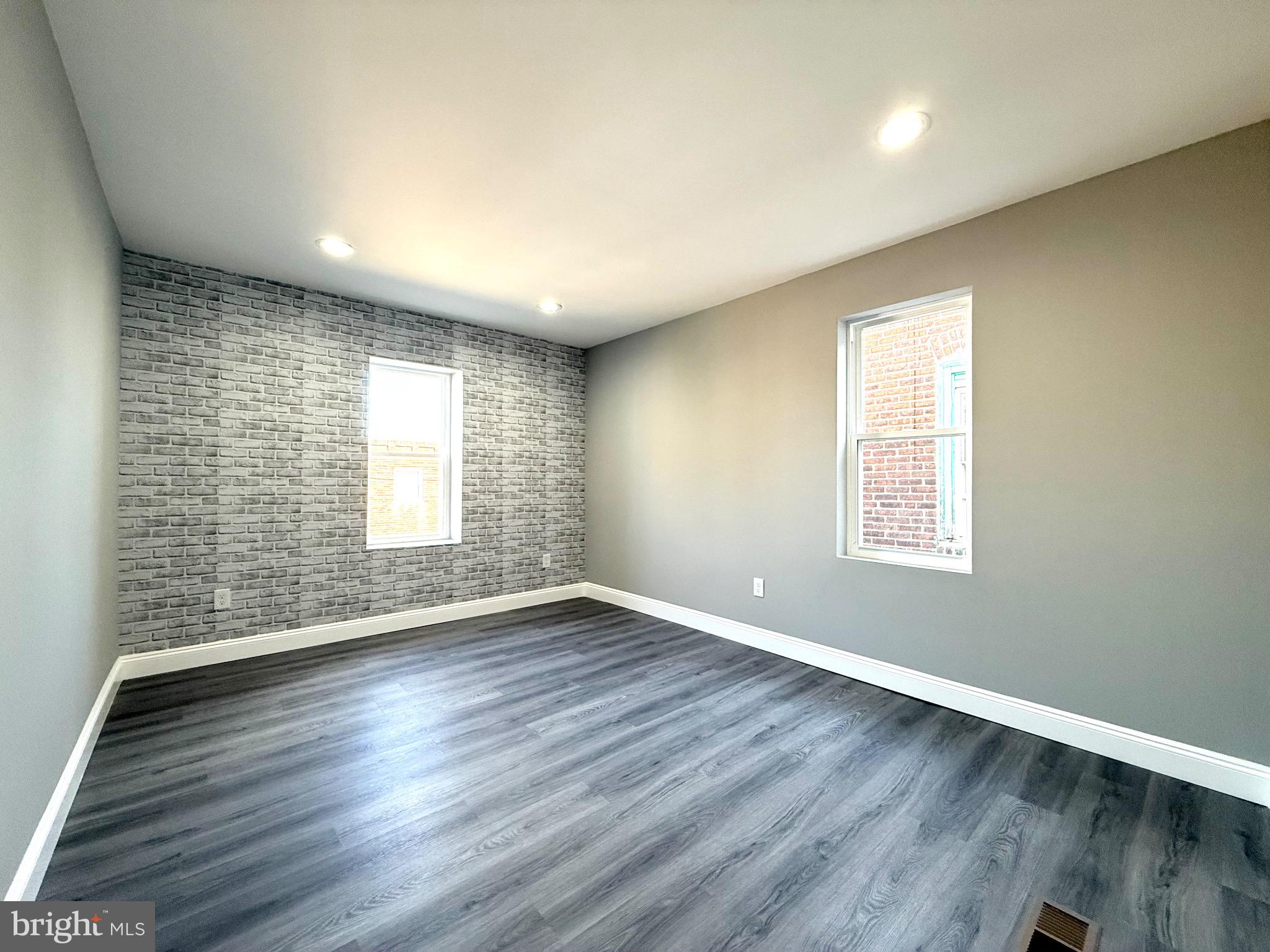 OVERBROOK - Residential