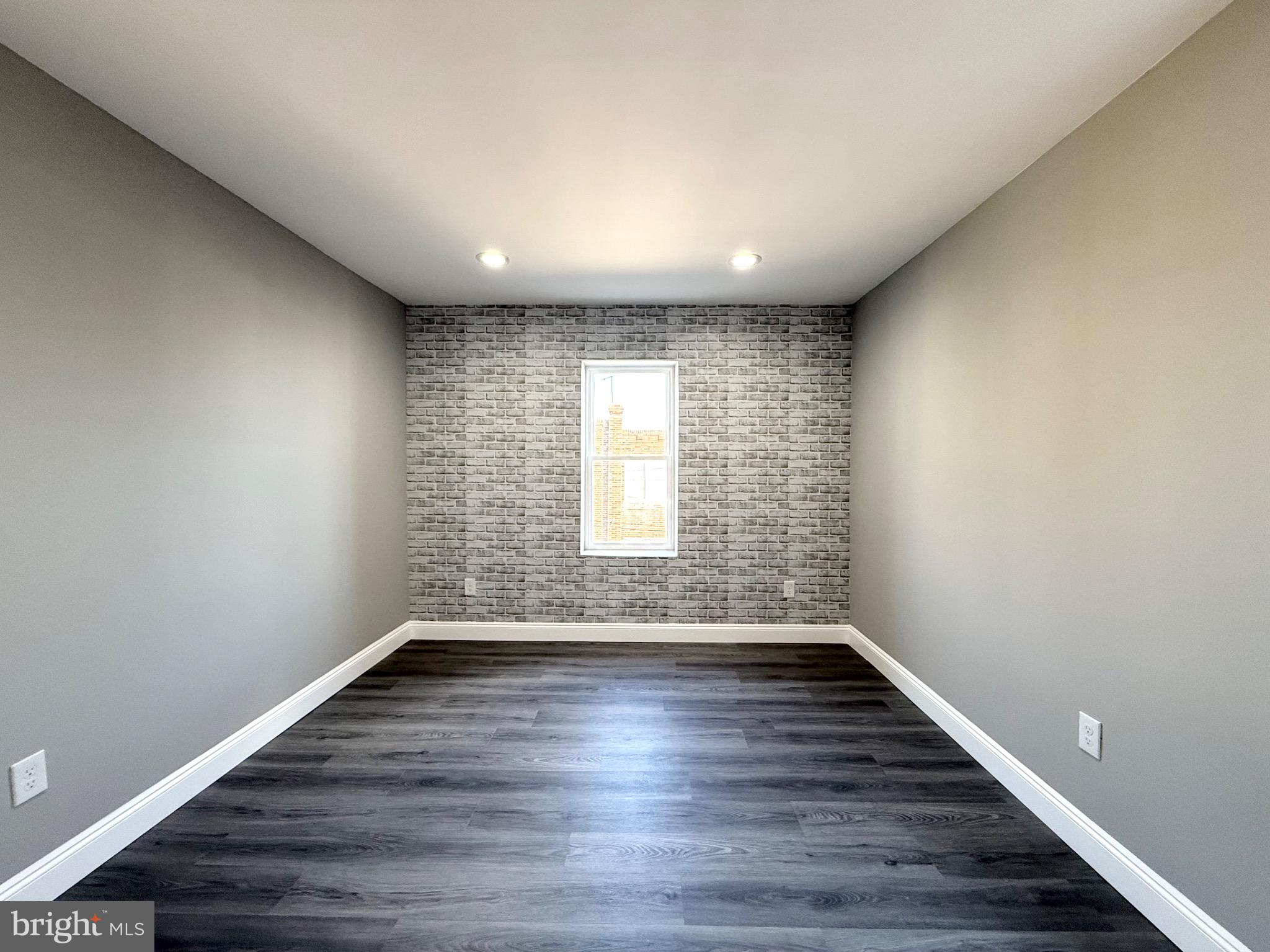 OVERBROOK - Residential