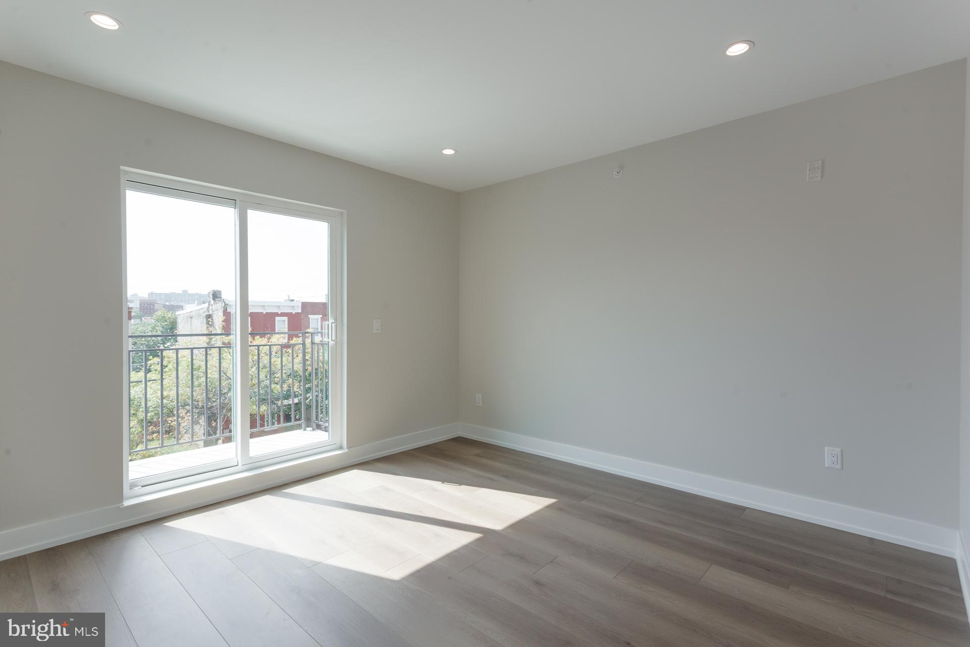 MANTUA - Residential Lease