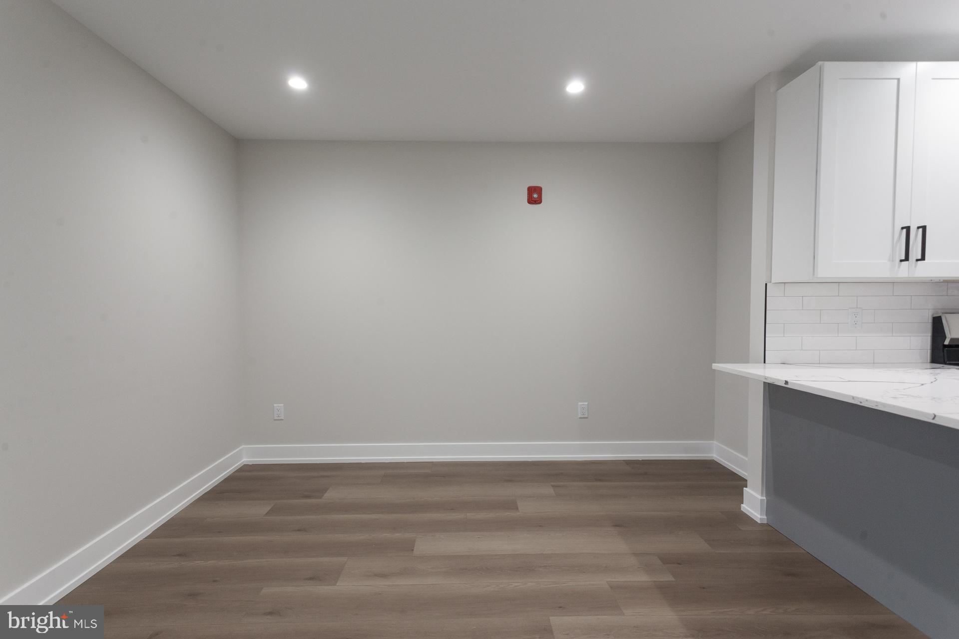 MANTUA - Residential Lease