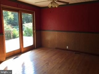 GRUBB LAKE - Residential