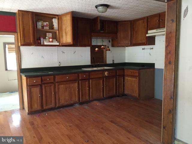 GRUBB LAKE - Residential