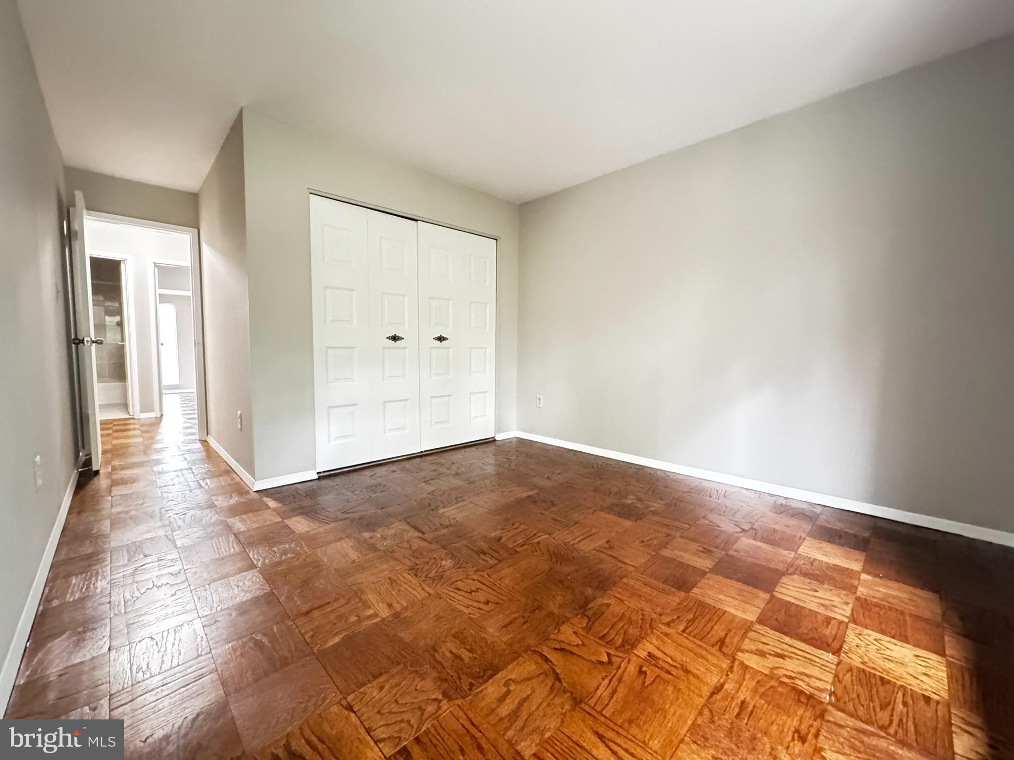 IVY OAK - Residential Lease