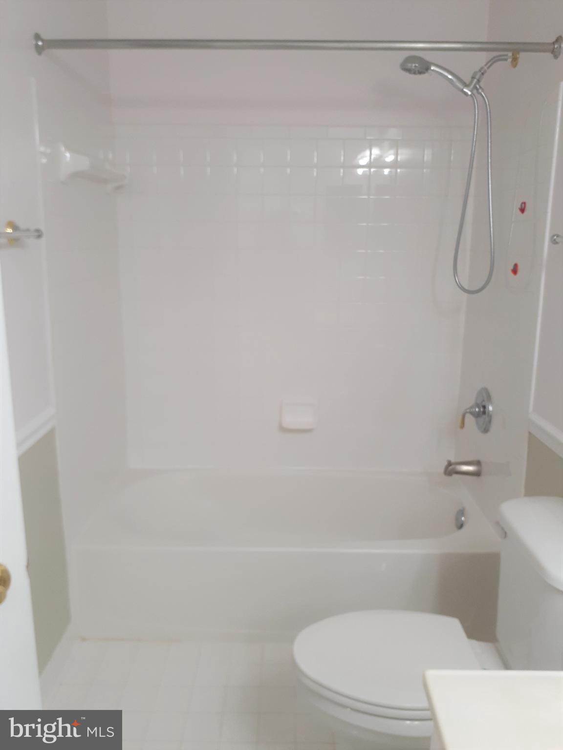 GOVERNORS GRANT - Residential Lease