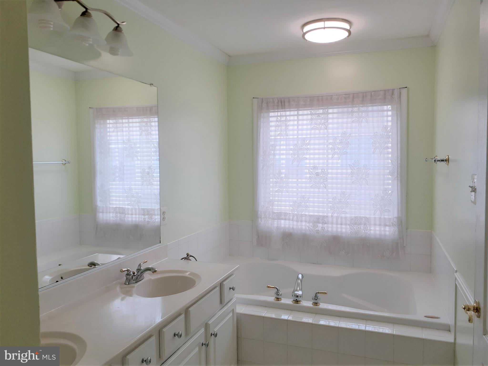 GOVERNORS GRANT - Residential Lease