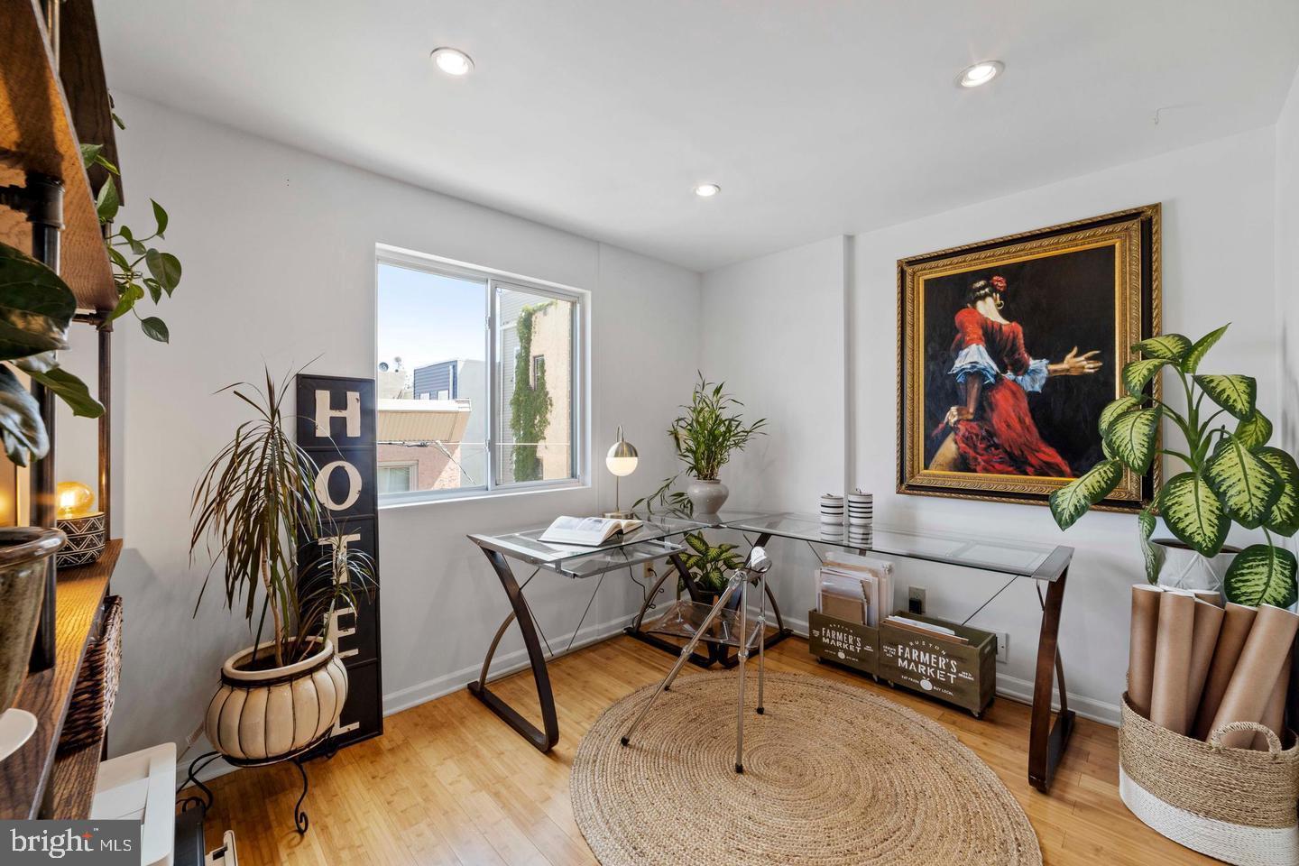 PASSYUNK SQUARE - Residential