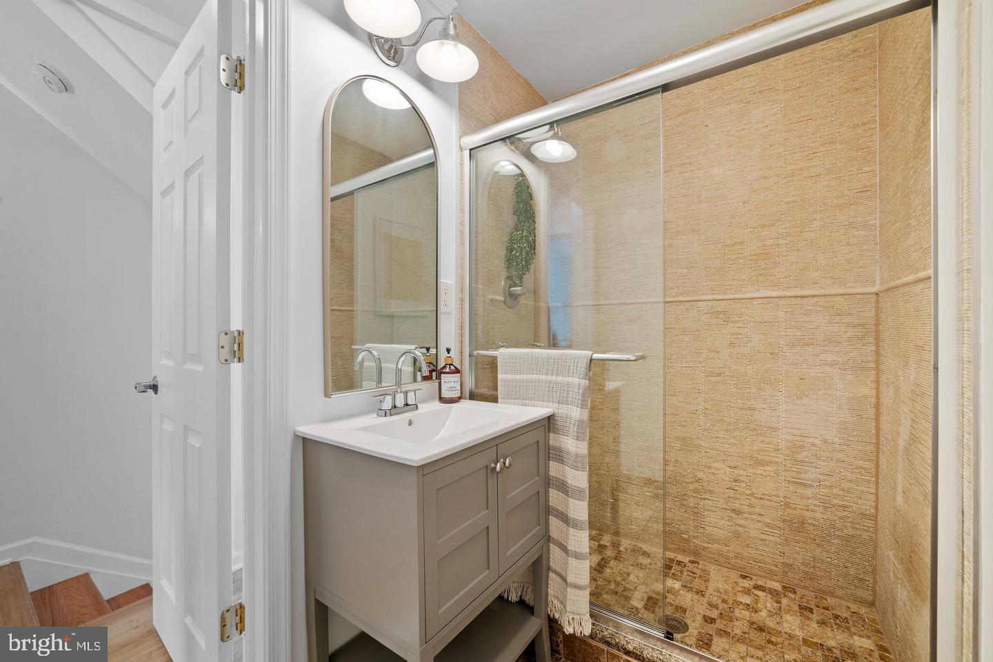 PASSYUNK SQUARE - Residential