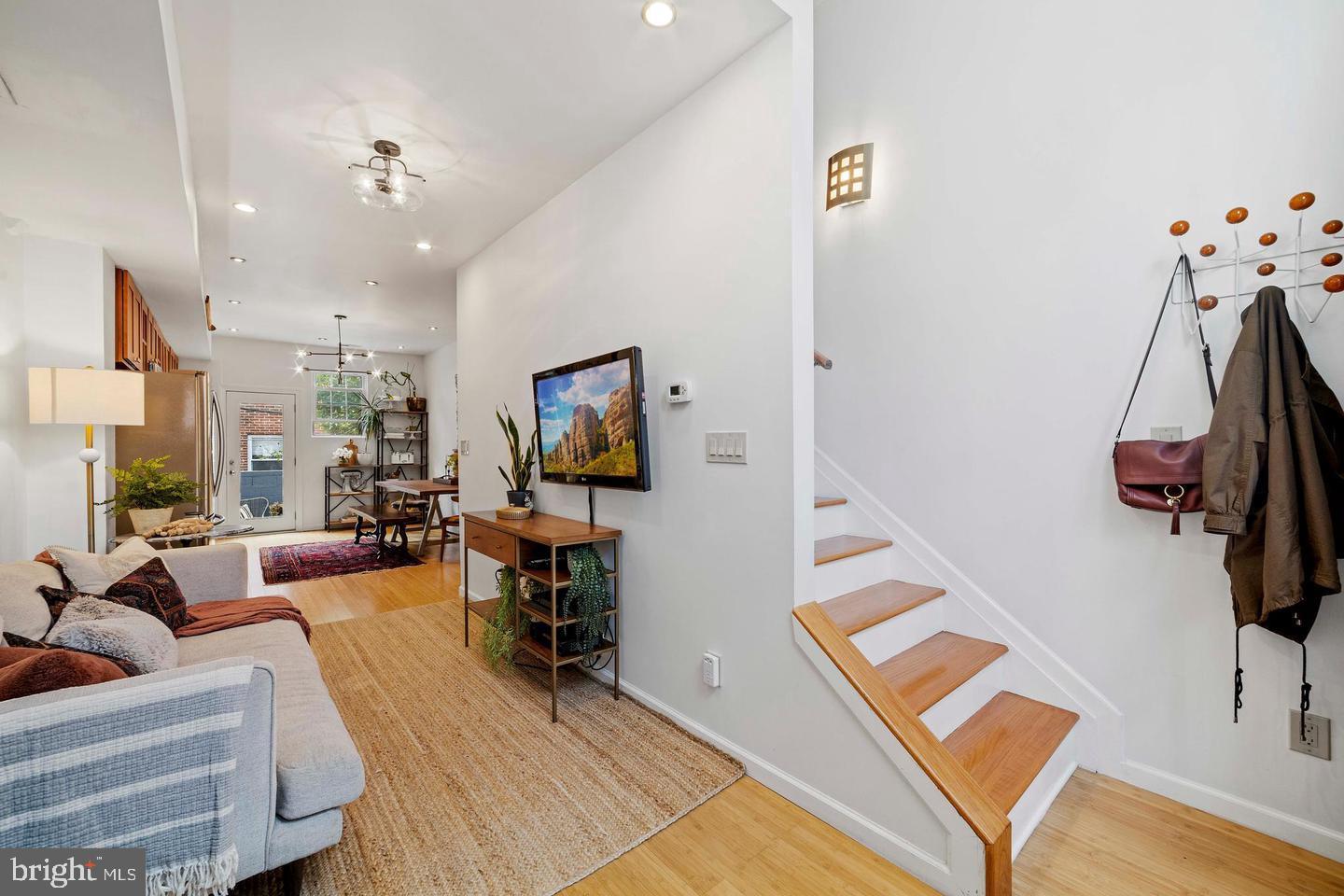 PASSYUNK SQUARE - Residential