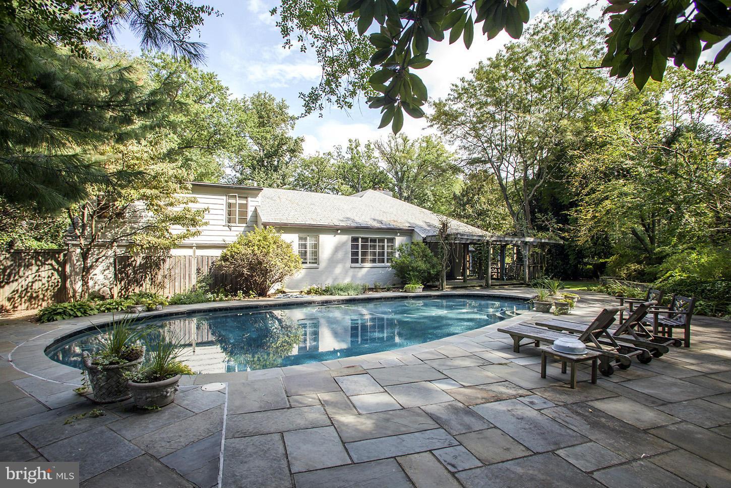 EDGEMOOR - Residential