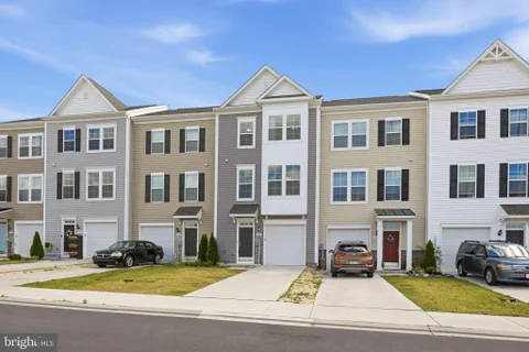 MLS: WVBE2052056