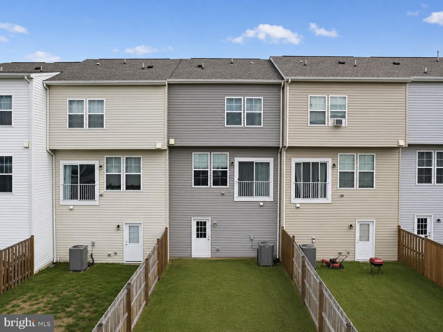 22 KIRBY COURT